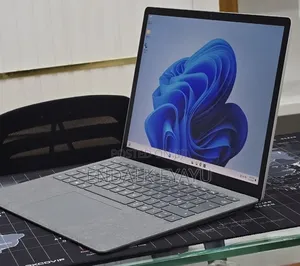 New Laptop Microsoft Surface Laptop 3 16GB Intel Core i7 SSD 512GB