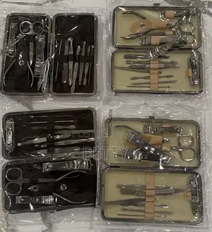 Manicure and Pedicure Grooming Kit