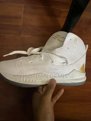 Shoe for Sell
