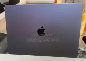New Laptop Apple MacBook Pro 2021 M1 32GB Apple M1 Pro SSD 512GB