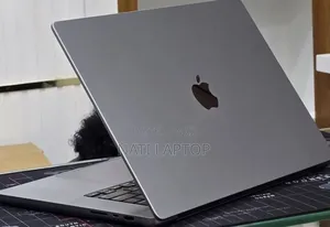 New Laptop Apple MacBook Pro 2021 M1 32GB Apple M1 Pro SSD 512GB