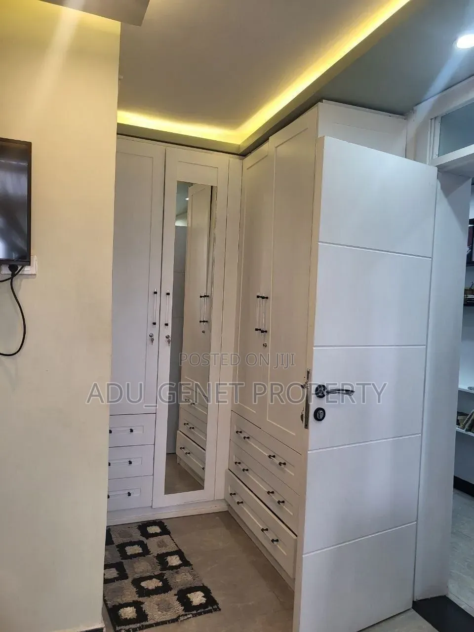 Furnished 3bdrm Condo in Ayat 40/60, Yeka for sale