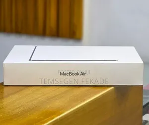 New Laptop Apple MacBook Pro 2025 M5 16GB Apple M5 SSD 512GB