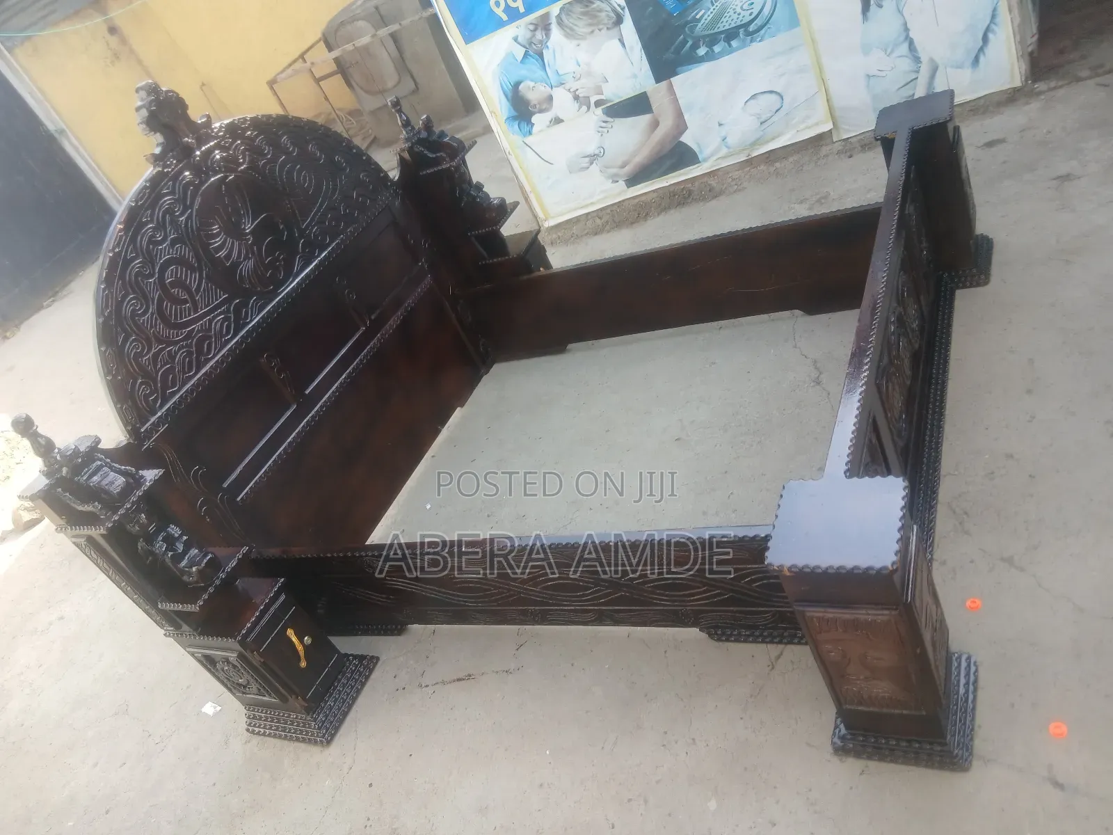 አልጋ 1ሜትር ከ50