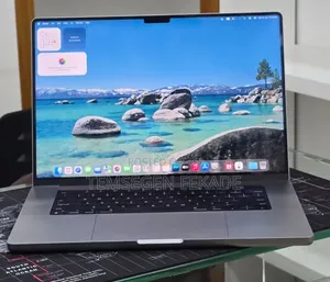 New Laptop Apple MacBook Pro 2020 M1 32GB Apple M1 Pro SSD 512GB