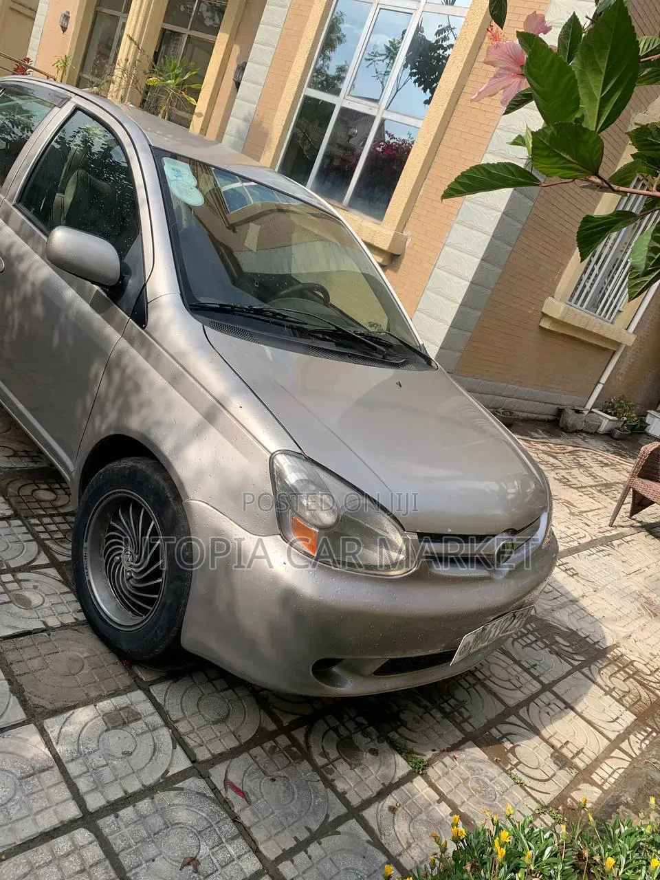 Toyota Platz 2005 Gold