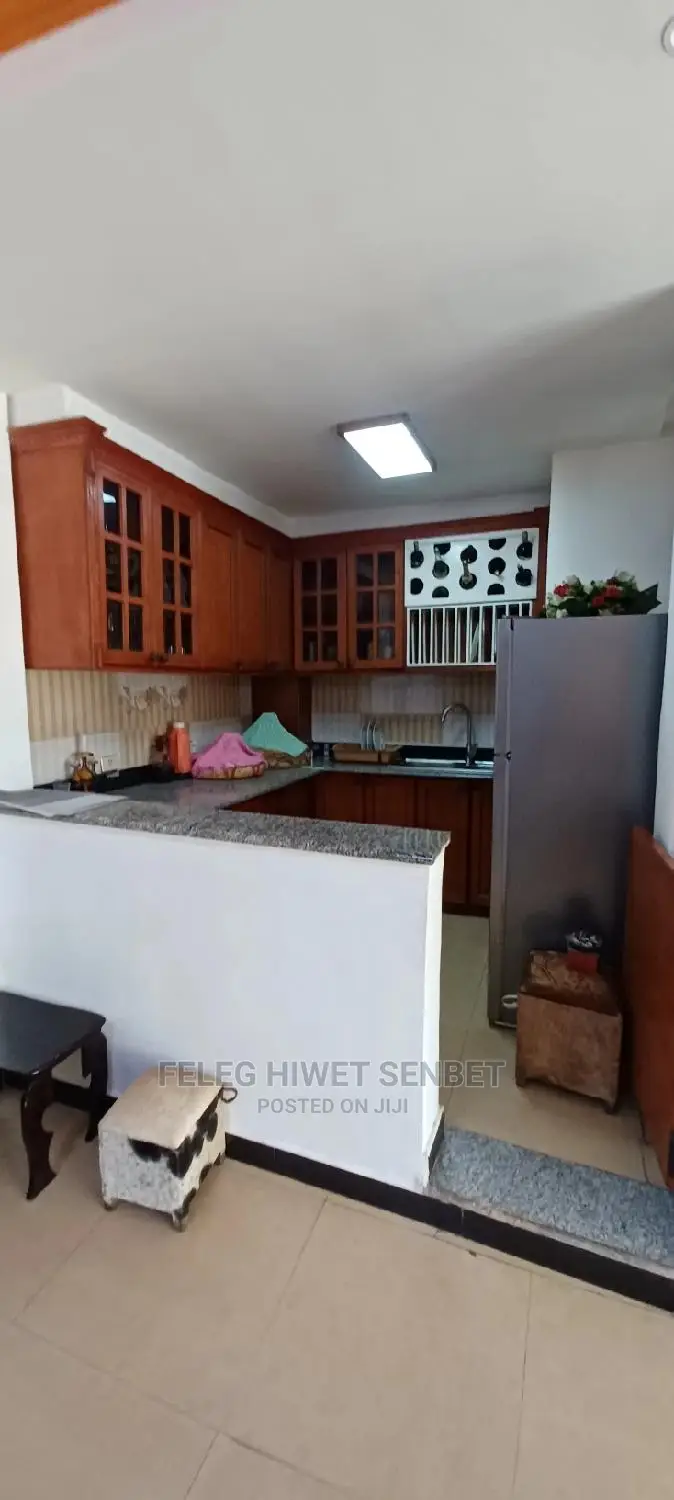 5bdrm House in አአ, Bole for sale