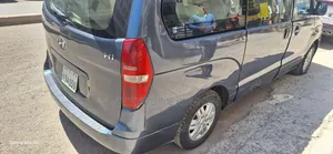 Hyundai H1 2016 Black
