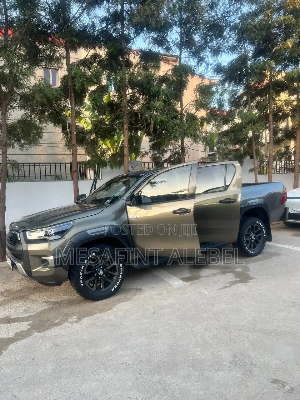 Toyota Hilux 2021 Gray