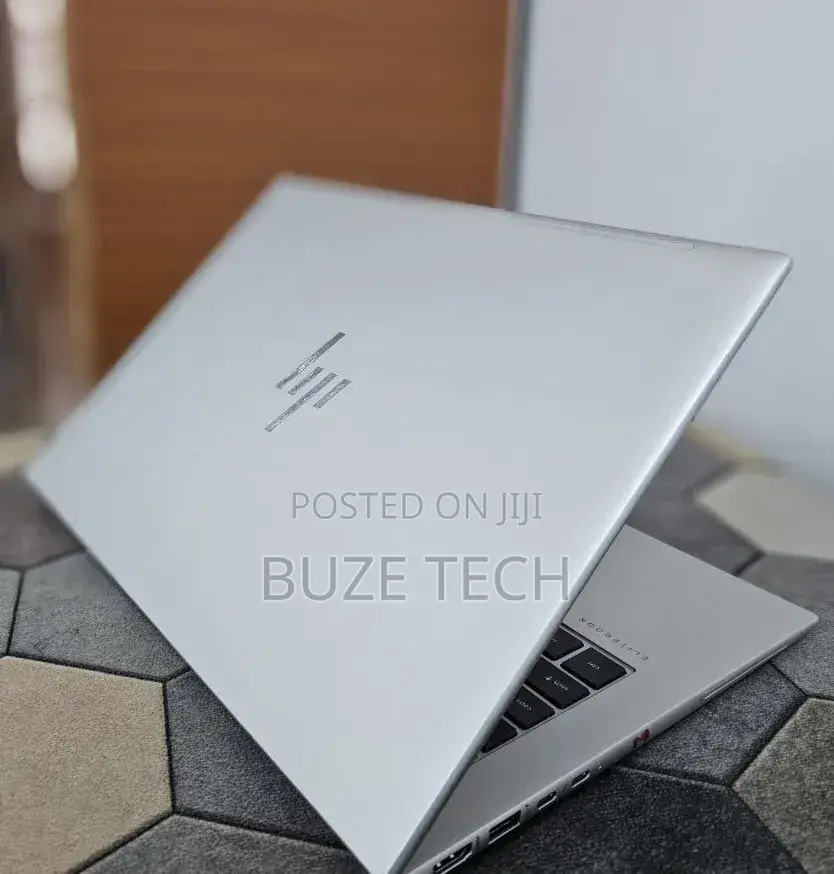 New Laptop HP EliteBook 845 G10 16GB AMD Ryzen 5 SSD 512GB