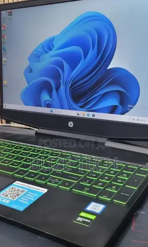 New Laptop HP Pavilion 15 16GB Intel Core i5 SSD 256GB