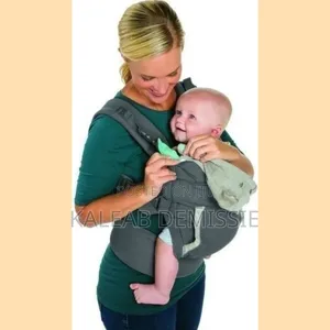 ማዘያ Cuddle Up Ergonomic Hoodie Carrier