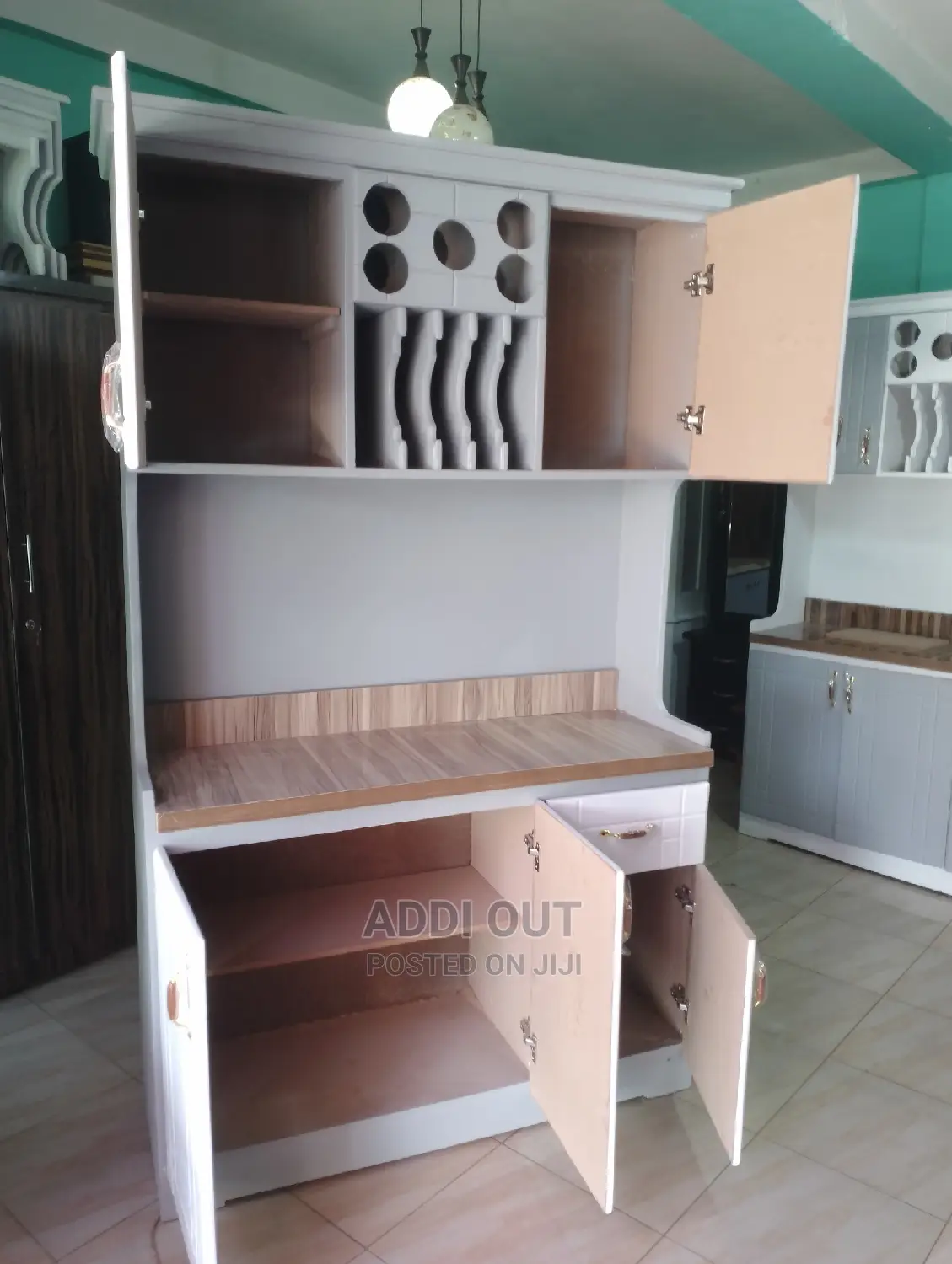 ኪችን ካብኔት/Kitchen Kabinat