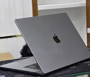 New Laptop Apple MacBook Pro 2021 M1 32GB Apple M1 Pro SSD 512GB
