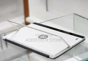 New Laptop HP Elite X2 1012 8GB Intel Core i7 SSD 256GB