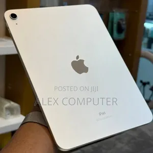 New Apple iPad 10.2 (2020) 64 GB Silver