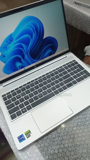 New Laptop HP ProBook 450 G9 16GB Intel Core i7 SSD 512GB