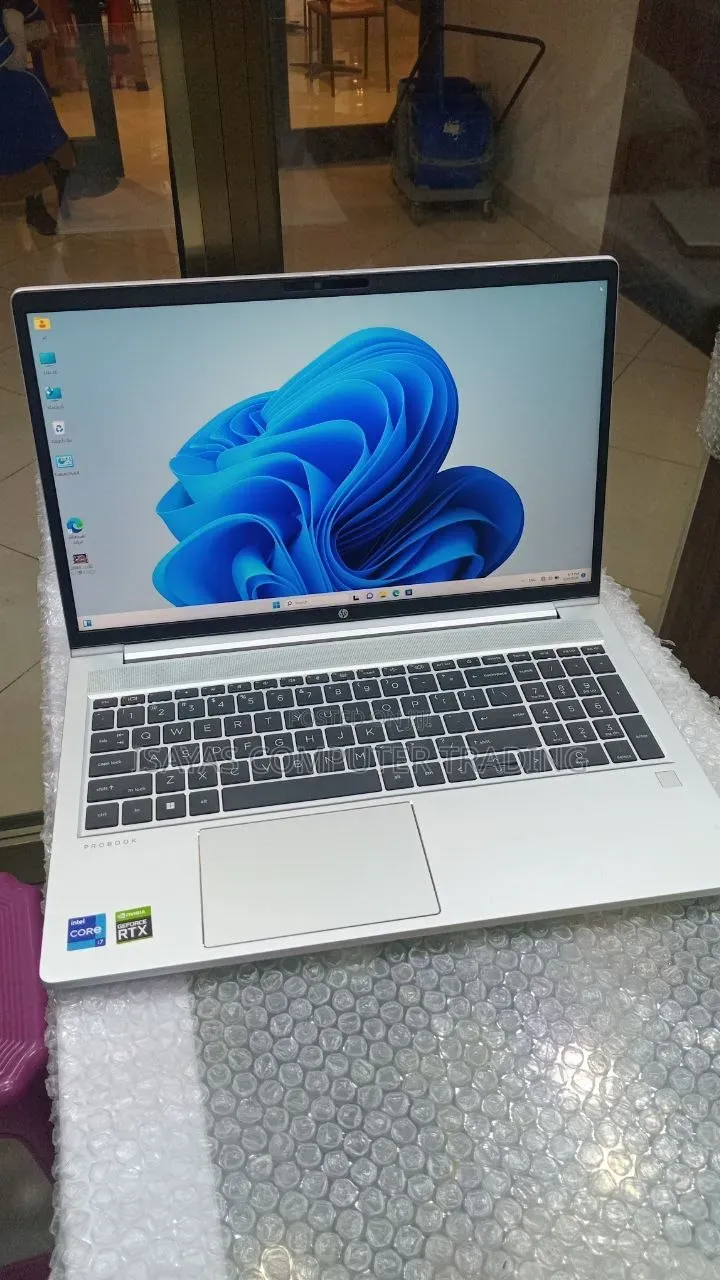 New Laptop HP ProBook 450 G9 16GB Intel Core i7 SSD 512GB