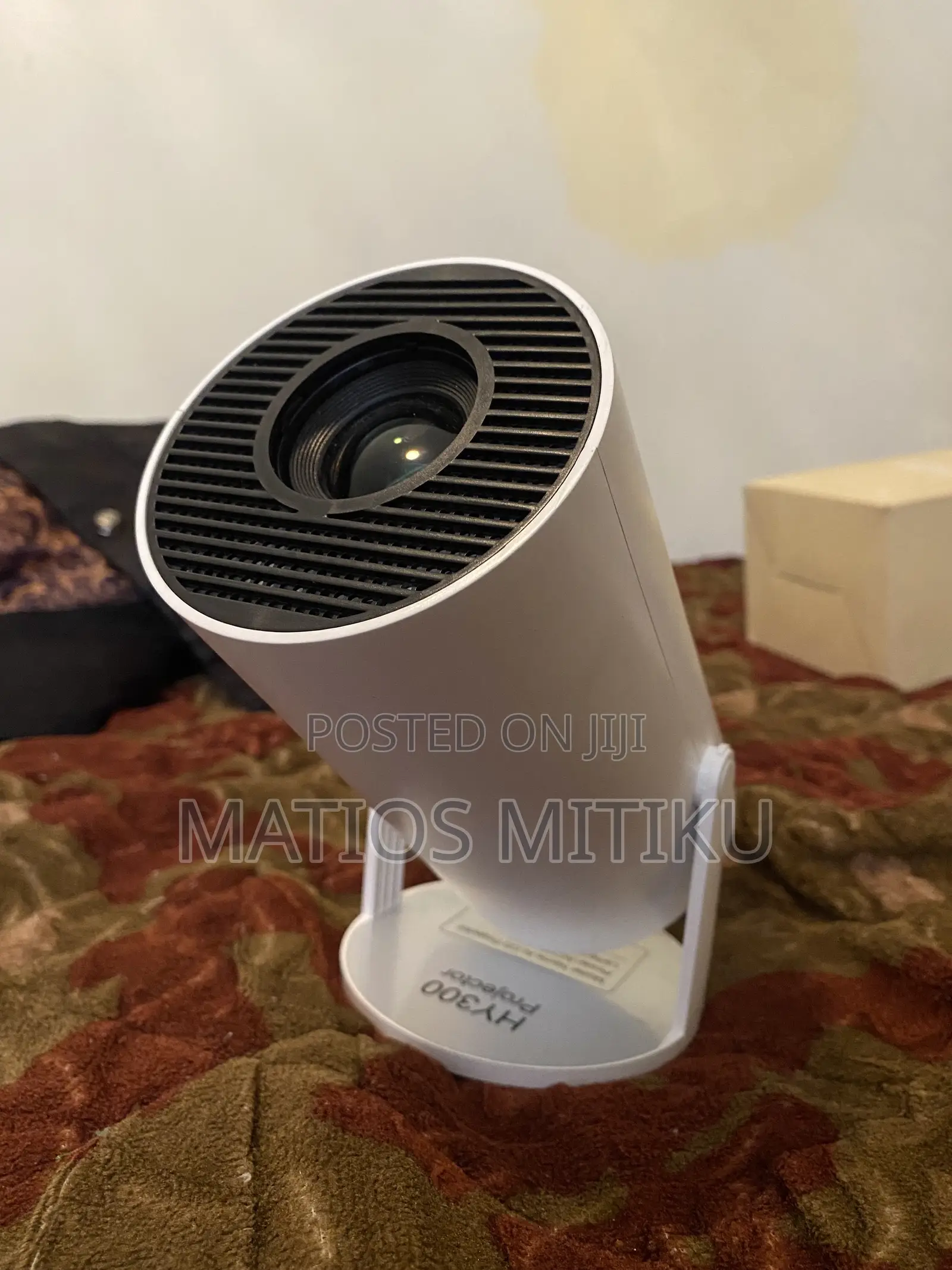 Ultra Hd- High Dynamic Range Projector