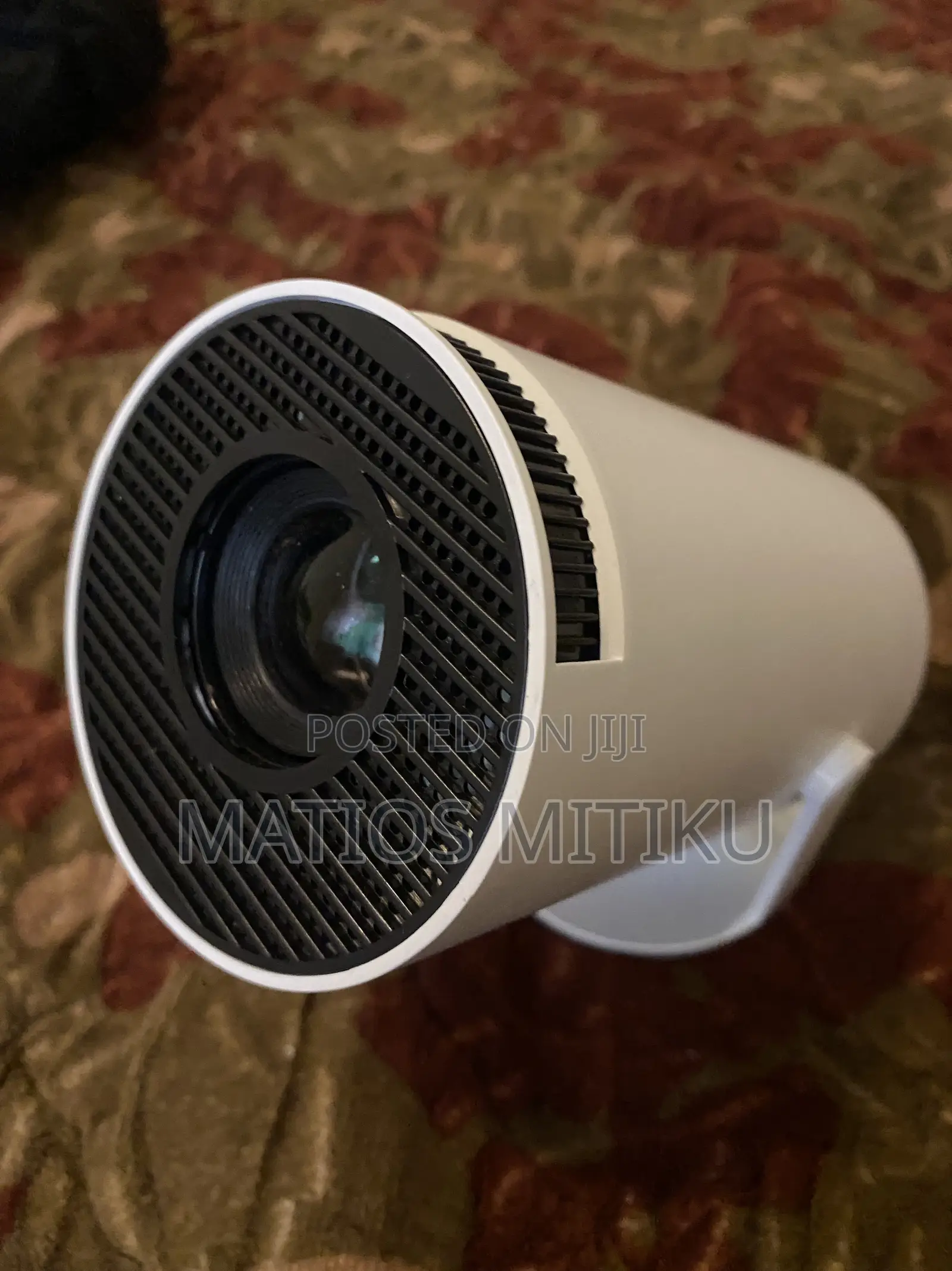 Ultra Hd- High Dynamic Range Projector