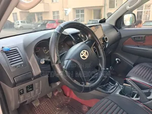 Toyota Hilux 2014 White