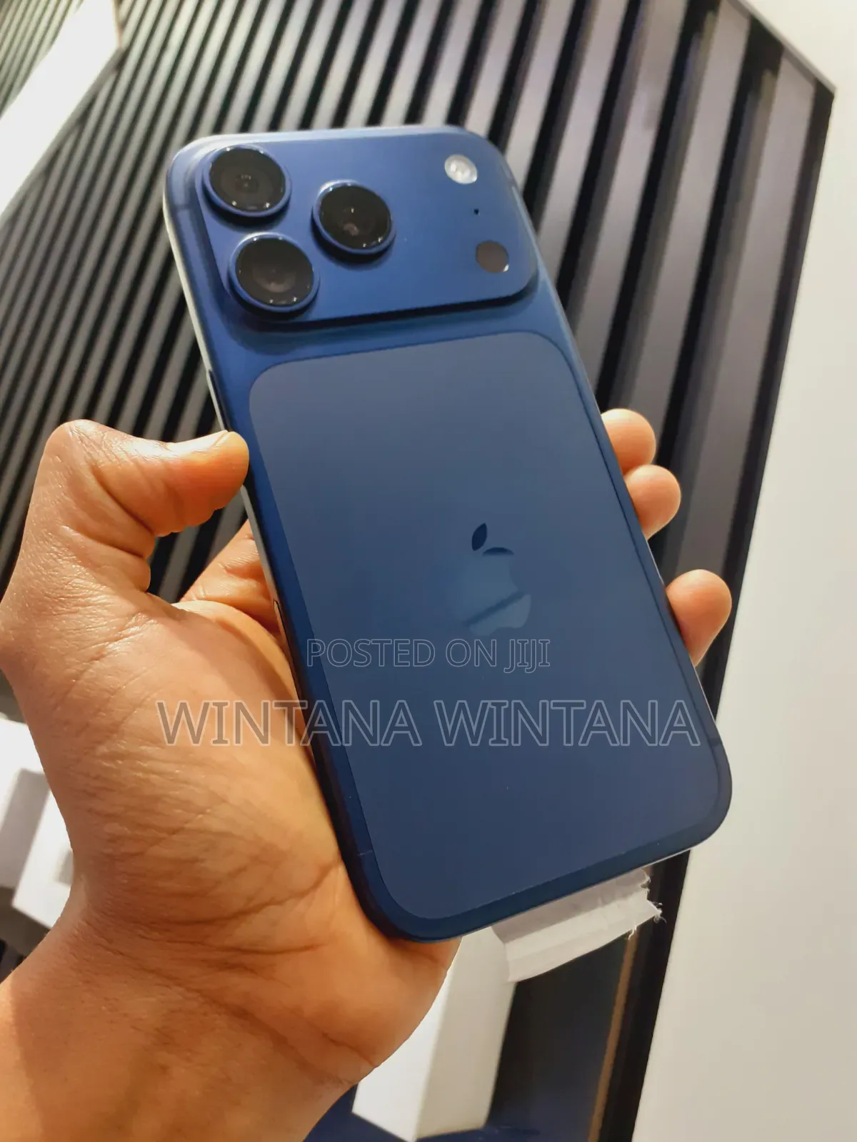 New Apple iPhone 17 Pro 256 GB Blue