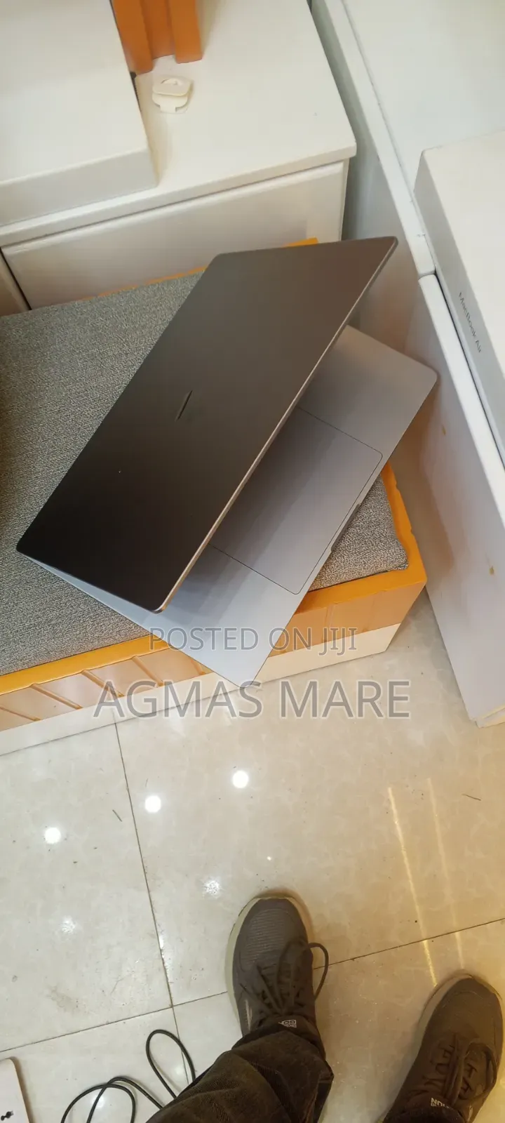 New Laptop Apple MacBook Pro 2021 M1 16GB Apple M1 Pro SSD 512GB