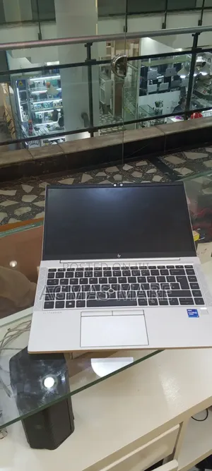 New Laptop HP EliteBook 840 G8 16GB Intel Core i5 SSD 512GB