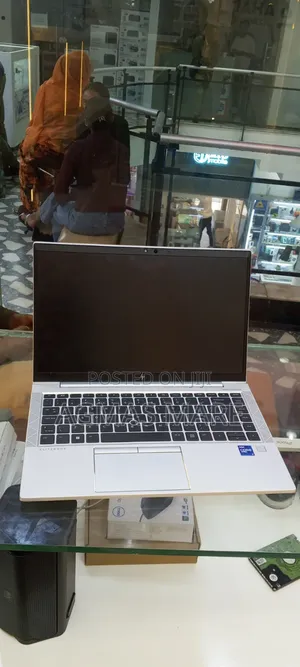 New Laptop HP EliteBook 840 G8 16GB Intel Core i5 SSD 512GB