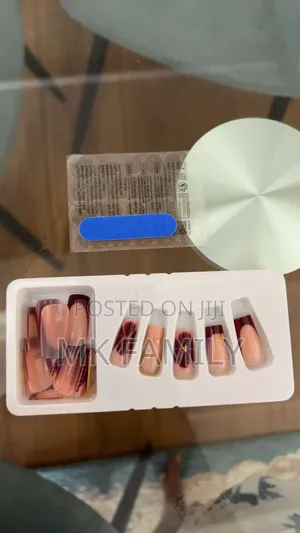 Press-on-Nail