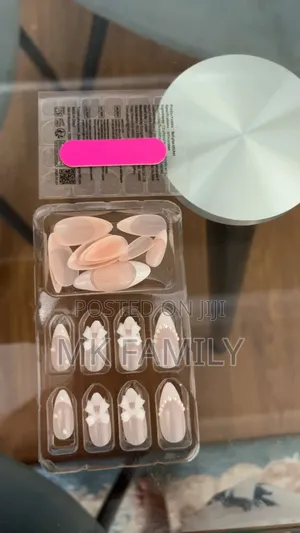 Press-on-Nail