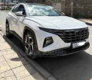 Hyundai Tucson 2022 Off white