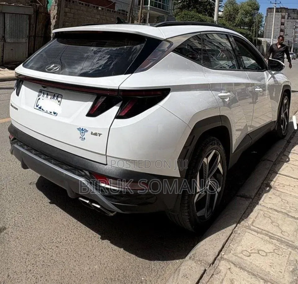 Hyundai Tucson 2022 Off white
