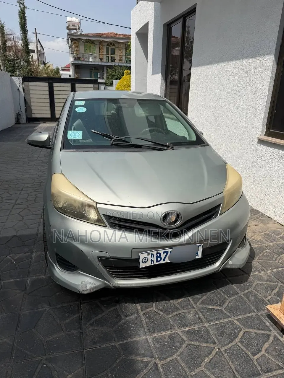 Toyota Yaris 2012 Silver