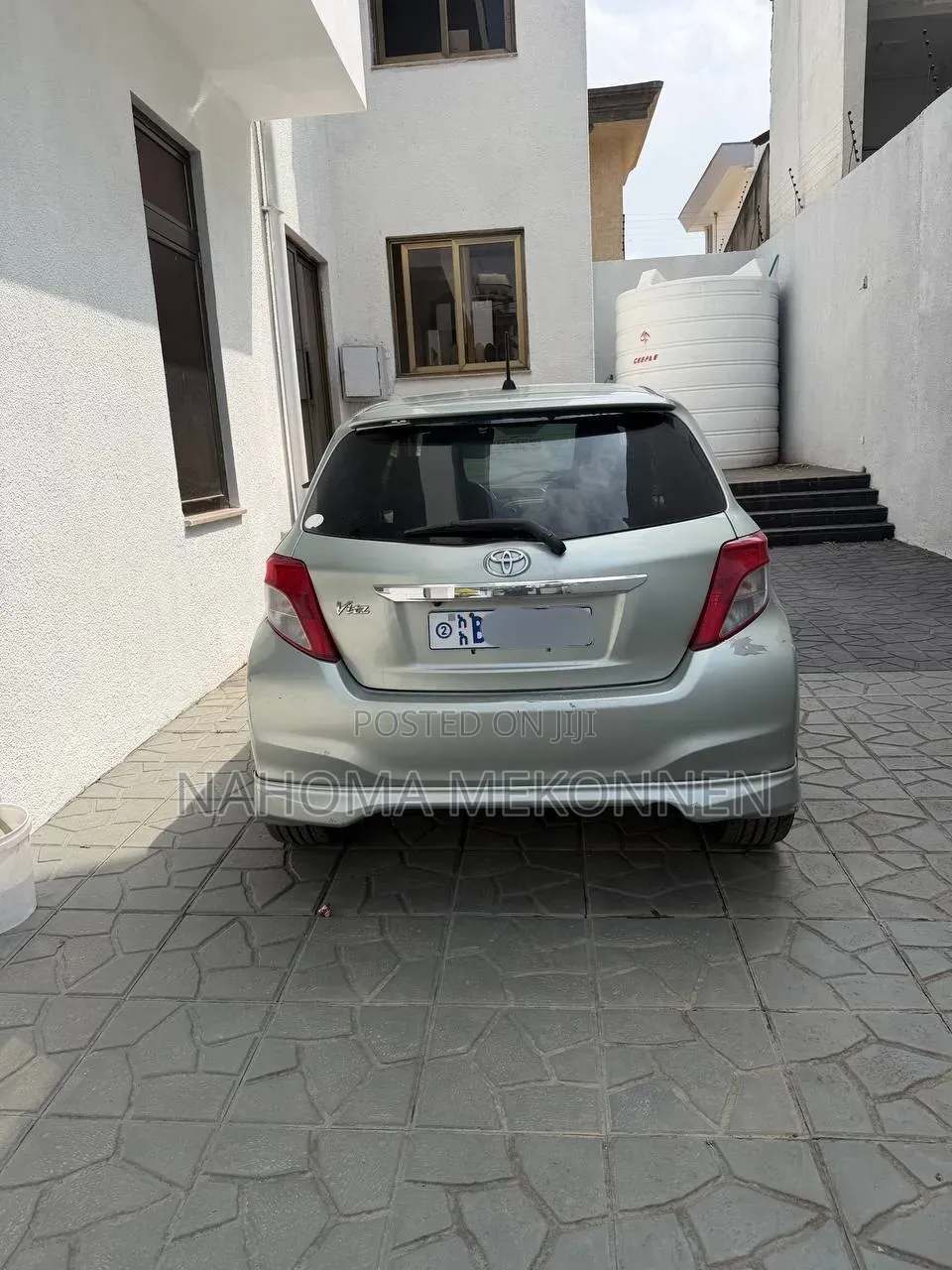 Toyota Yaris 2012 Silver