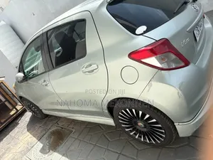 Toyota Yaris 2012 Silver