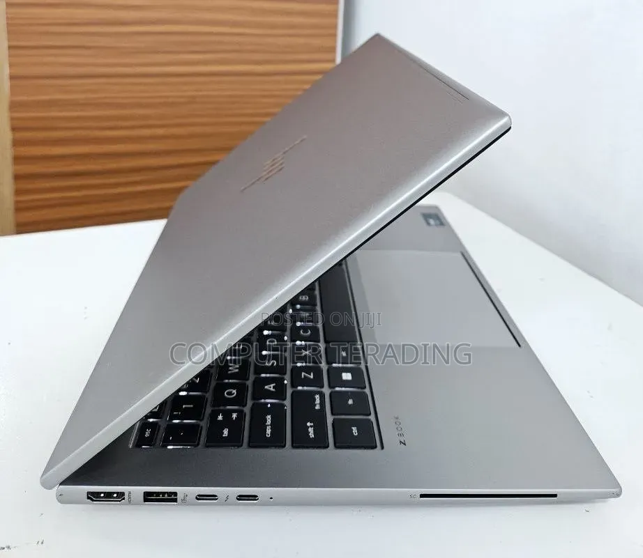 New Laptop HP ZBook 14 16GB Intel Core Ultra 7 SSD 512GB