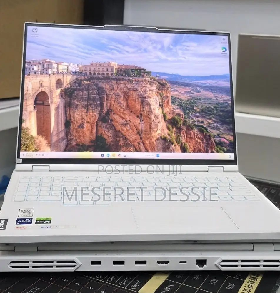 New Laptop Lenovo 16GB Intel Core i9 SSD 1T