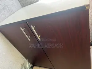 የእቃ መደርደሪያ ቡፌ