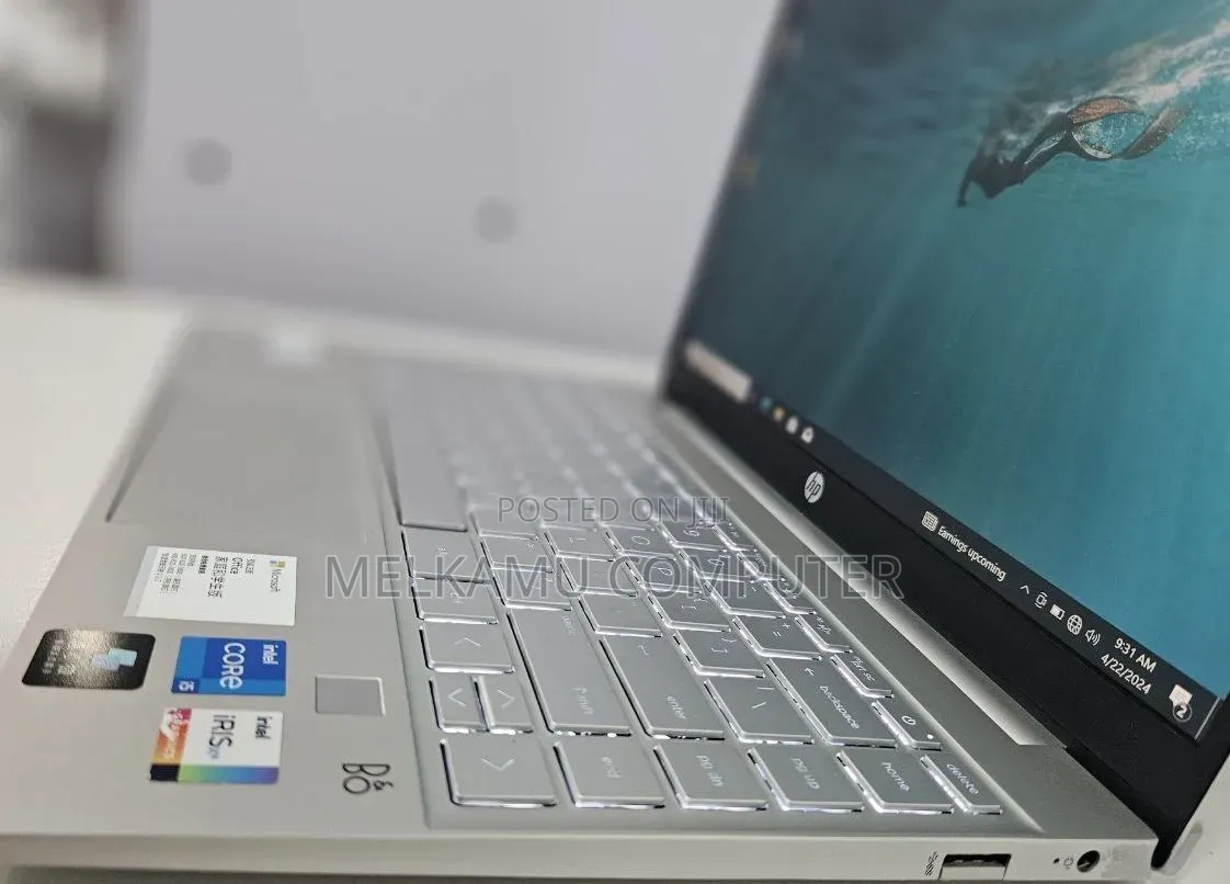 New Laptop HP Pavilion 13 8GB Intel Core i5 SSD 512GB