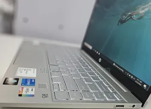 New Laptop HP Pavilion 13 8GB Intel Core i5 SSD 512GB