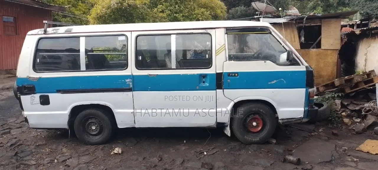 Toyota Grand HiAce 1985