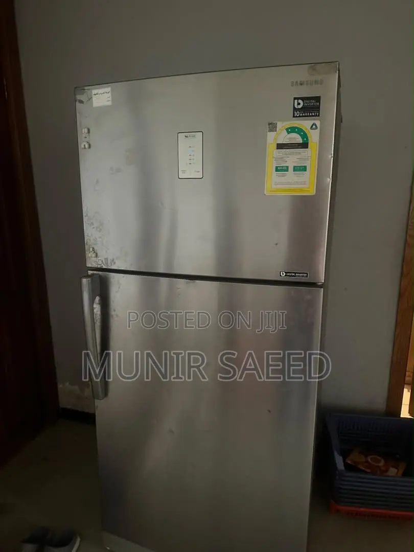 Samsung Top-Freezer Refrigerator