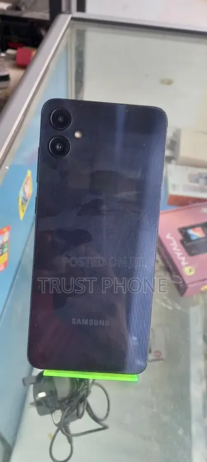 Samsung Galaxy A06 64 GB Blue