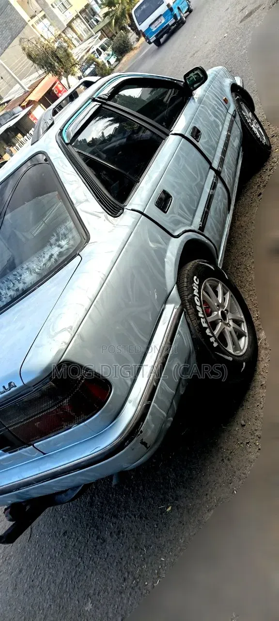 Toyota Corolla 1991 Blue