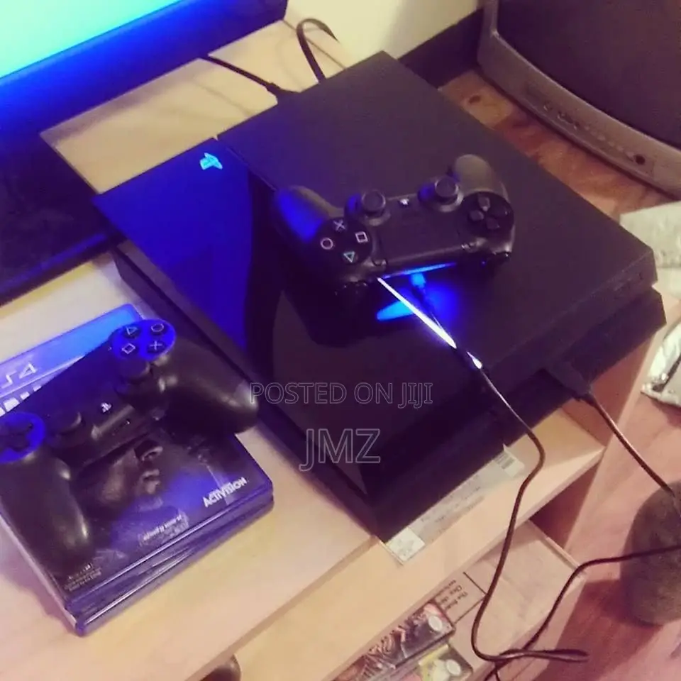 Ps4 Slim Updated Version With 2 Controllers