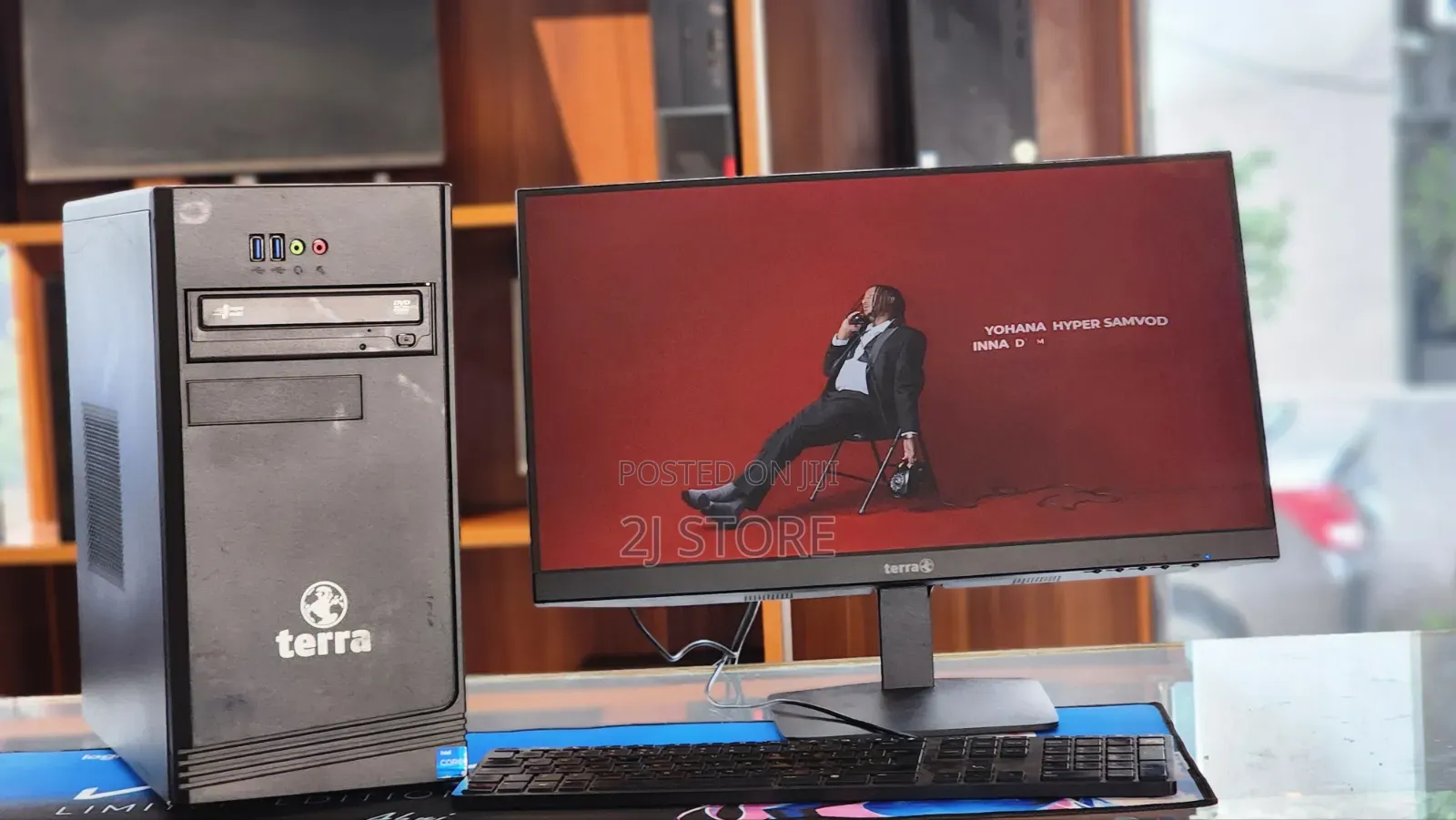 Desktop Computer 8GB Intel Core i5 SSD 512GB