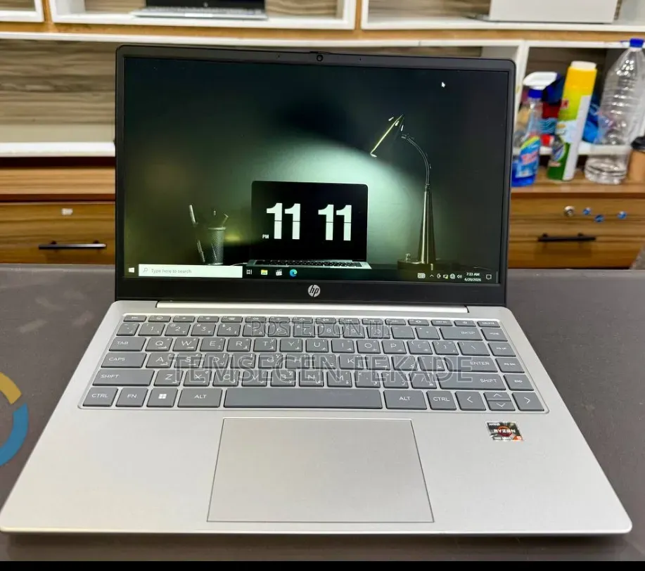 New Laptop HP Stream Notebook 8GB AMD Ryzen 5 SSD 512GB