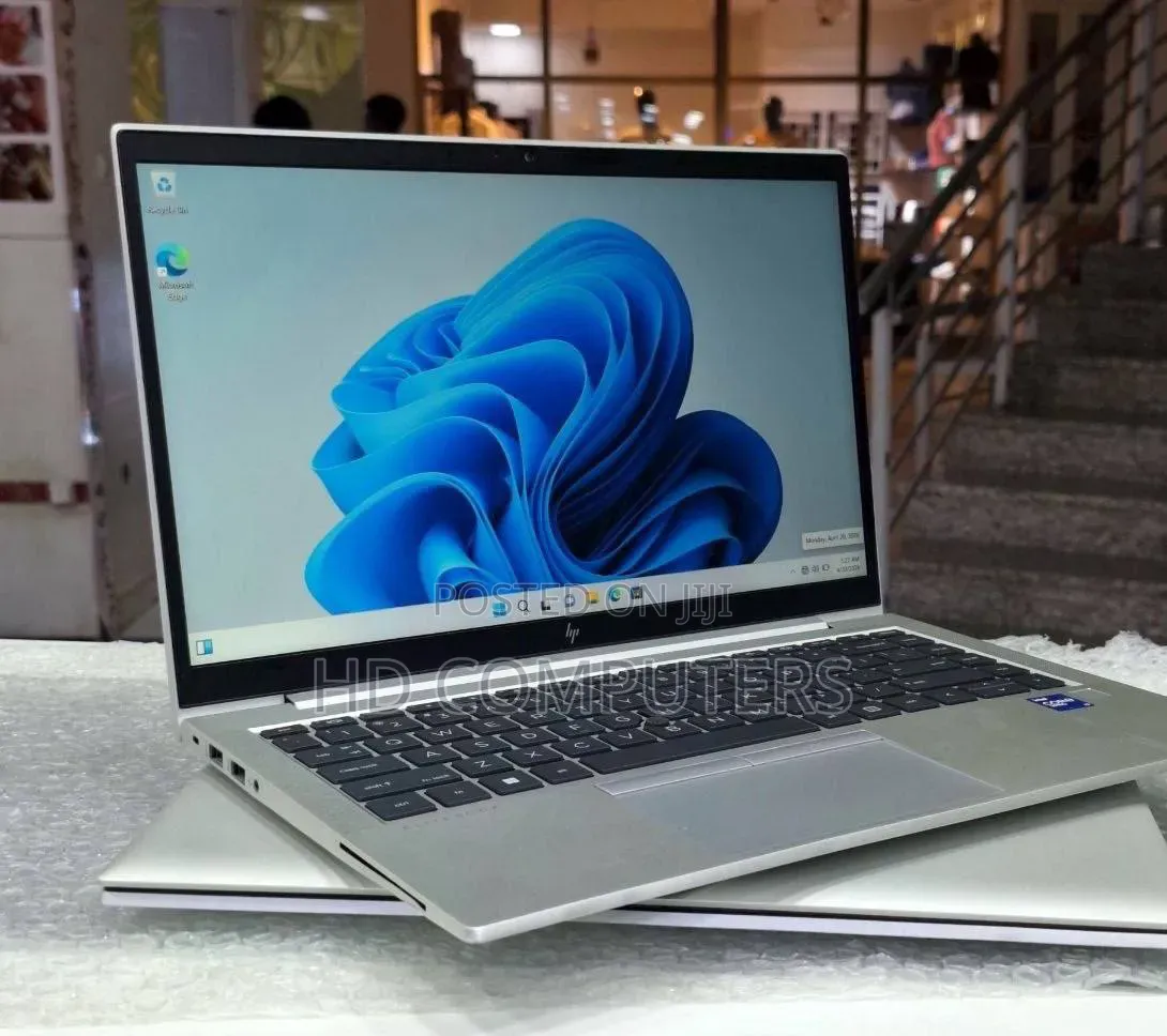 New Laptop HP EliteBook 840 G8 16GB Intel Core i7 SSD 512GB