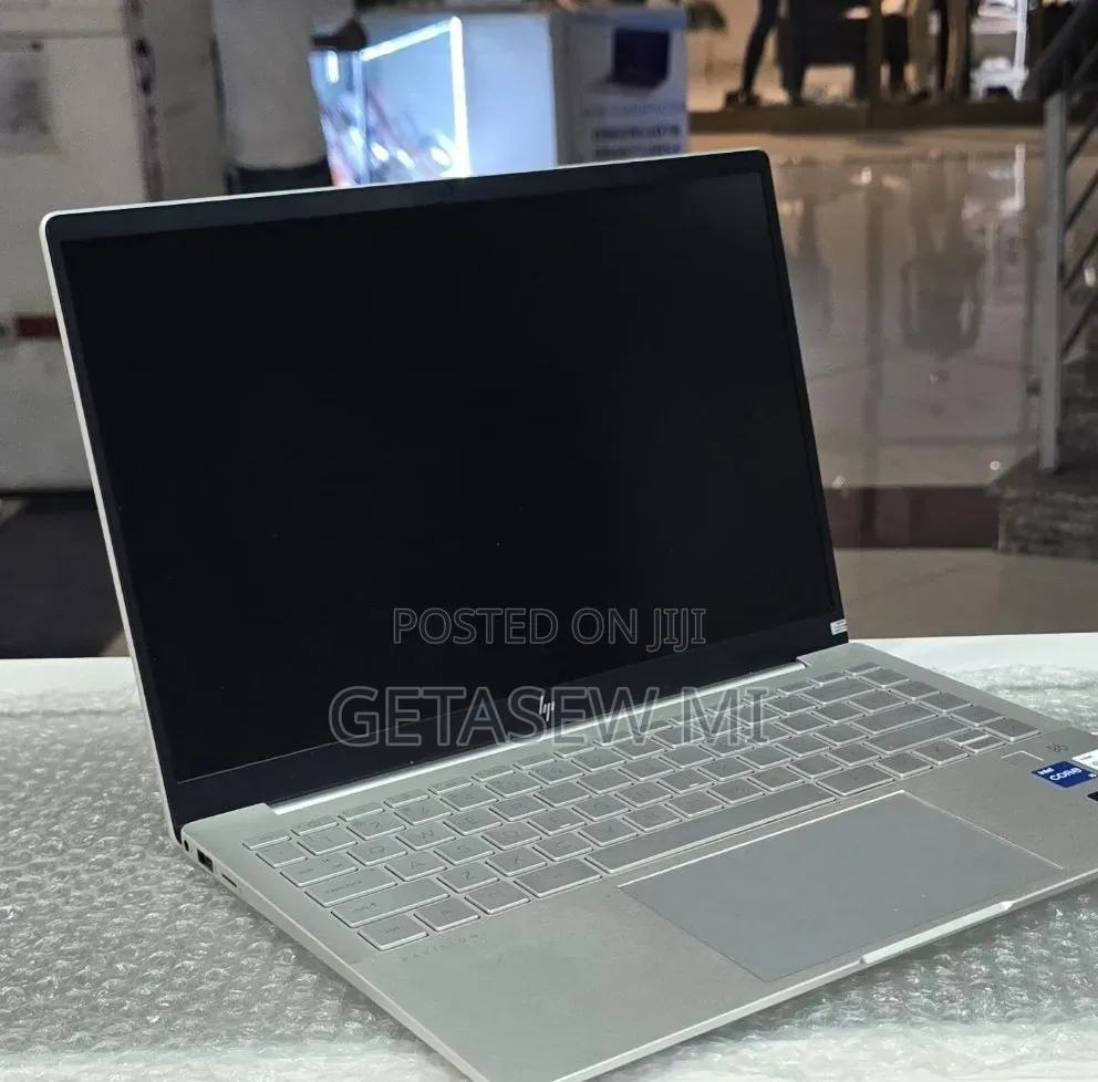 New Laptop HP Pavilion 14 16GB Intel Core i5 SSD 1T